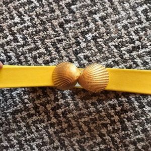Vintage belt with shell detail l